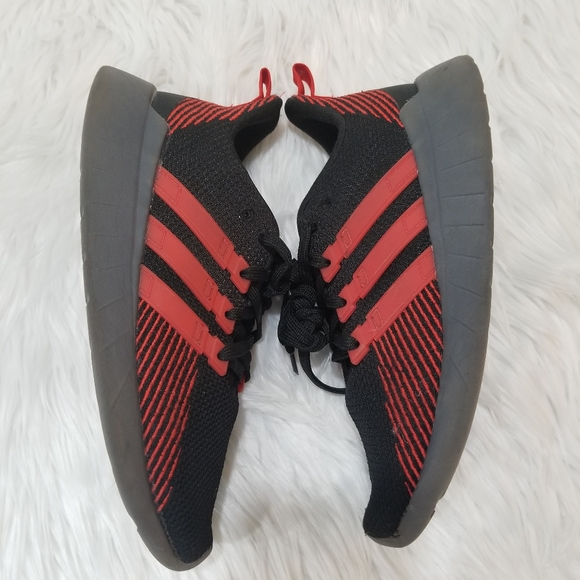ADIDAS CloudFoam Comfort Sneakers Black With Red SIZE 7.5 Men,Women 8.5 - Picture 4 of 17